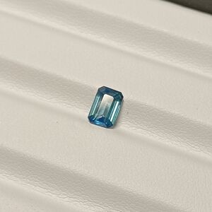 1.03 Carat Certified Sapphire